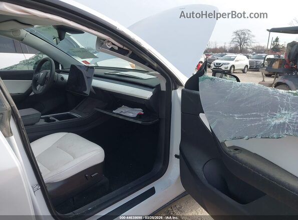 5YJYGDEE0MF244216 2021 TESLA MODEL Y White Vista interior delantera