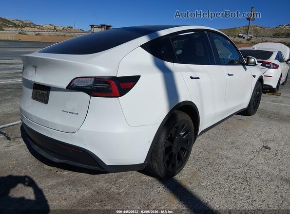 5YJYGDEE2MF274608 2021 TESLA MODEL Y White Հետևի աջ