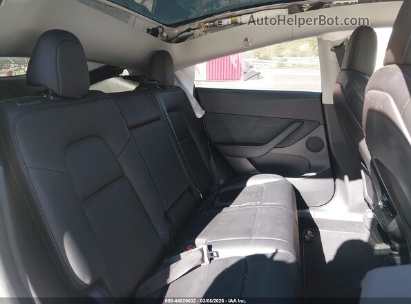 5YJYGDEE2MF274608 2021 TESLA MODEL Y White VIN կոդի պիտակի տեսք