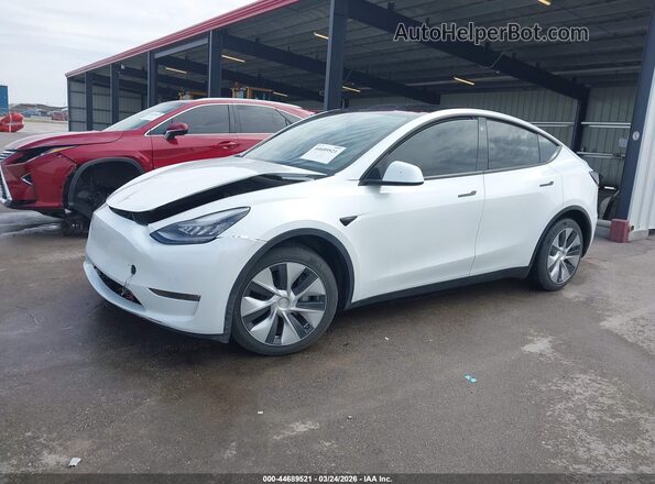 5YJYGDEE3MF109229 2021 TESLA MODEL Y White Առջևի ձախ երեք քառորդ տեսարան