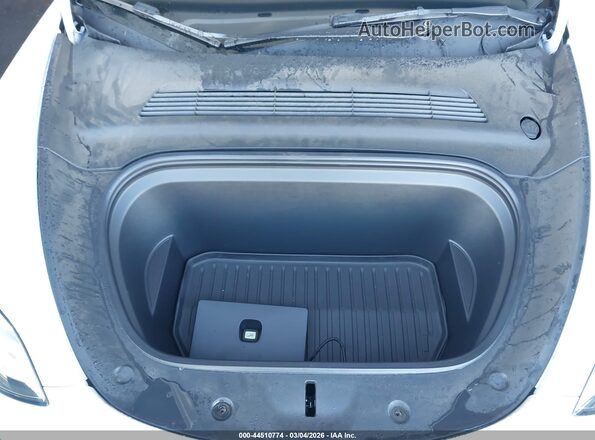 5YJYGDEE4MF231520 2021 TESLA MODEL Y White Widok z tyłu