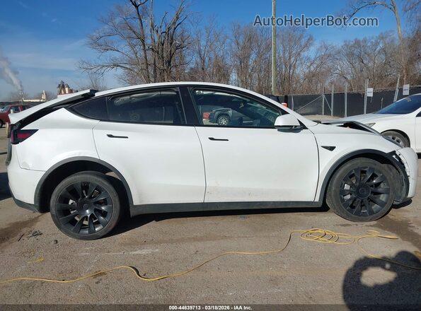 5YJYGDEE4MF301338 2021 TESLA MODEL Y White Вид задньої частини салону