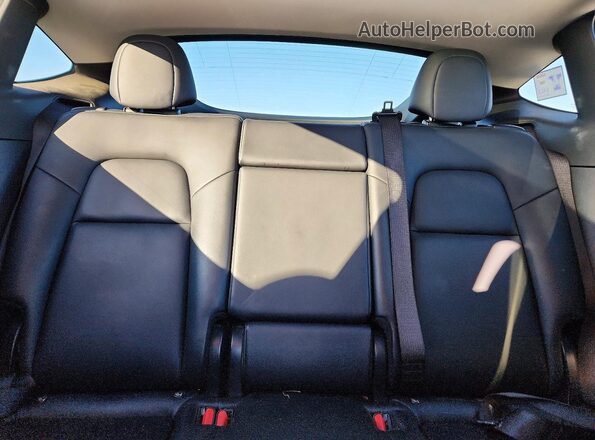 5YJYGDEE5MF111760 2021 TESLA MODEL Gray Հետևի նստատեղերի տեսք