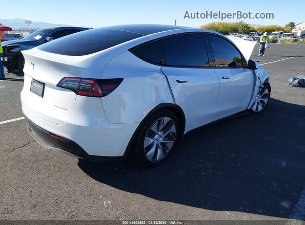 5YJYGDEE5MF138635 2021 TESLA MODEL Y White Rear right