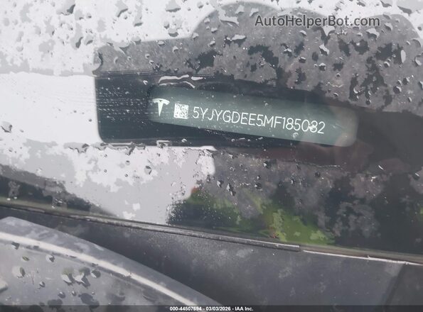 5YJYGDEE5MF185082 2021 TESLA MODEL Y White 