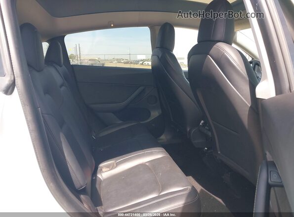 5YJYGDEE6MF125683 2021 TESLA MODEL Y White VIN კოდის სტიკერის ხედი