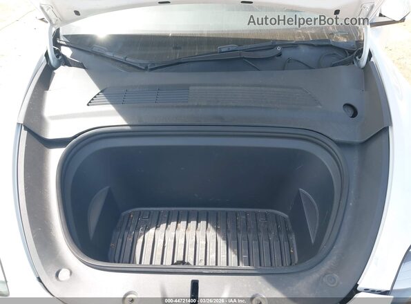 5YJYGDEE6MF125683 2021 TESLA MODEL Y White უკანა ხედი