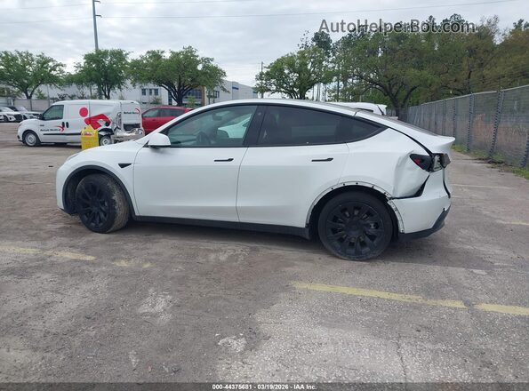 5YJYGDEE6MF263224 2021 TESLA MODEL Y White Vista interior trasera