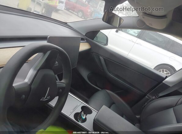 5YJYGDEE6MF263224 2021 TESLA MODEL Y White 