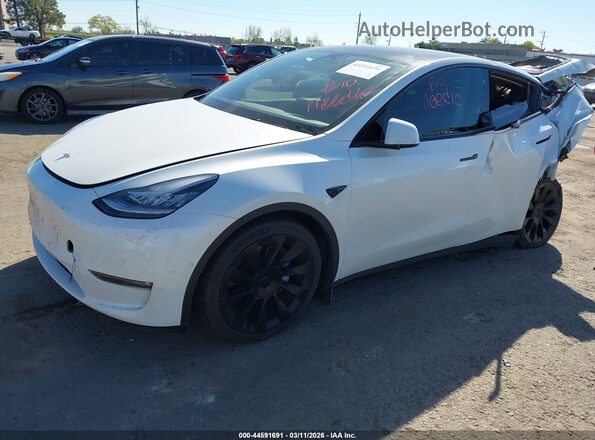 5YJYGDEE6MF275924 2021 TESLA MODEL Y White Передня ліва чверть