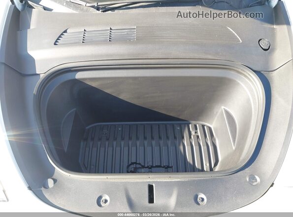 5YJYGDEE7LF013781 2020 TESLA MODEL Y White Հետևի տեսք