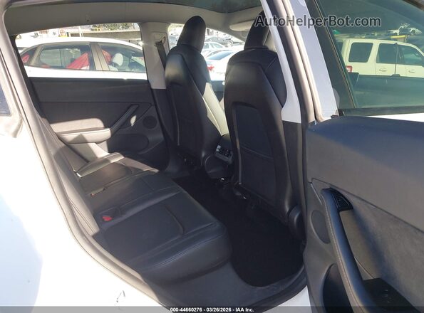 5YJYGDEE7LF013781 2020 TESLA MODEL Y White VIN կոդի պիտակի տեսք