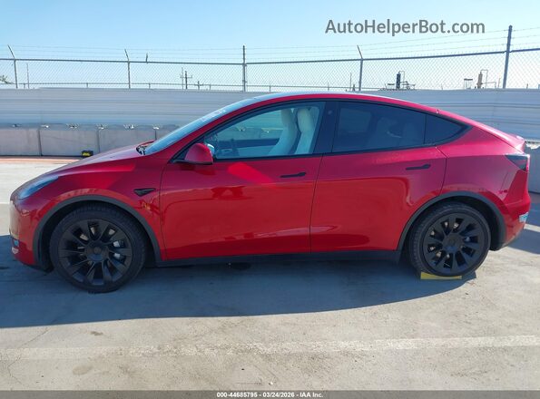 5YJYGDEE7MF099062 2021 TESLA MODEL Y Red Սալոնի 360 աստիճան տեսք
