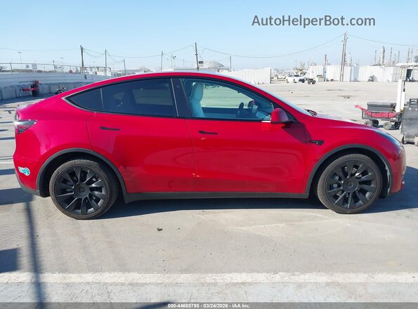 5YJYGDEE7MF099062 2021 TESLA MODEL Y Red Սալոնի հետևի տեսք