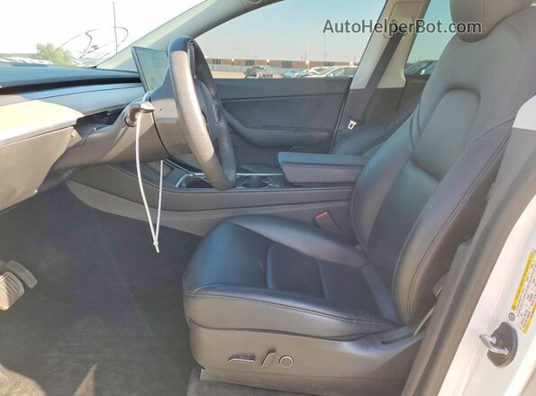 5YJYGDEE8MF161536 2021 TESLA MODEL Белый Вид салона спереди