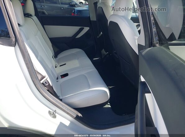 5YJYGDEE8MF304002 2021 TESLA MODEL Y White 