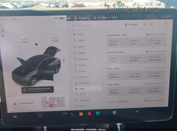 5YJYGDEE9MF066094 2021 TESLA MODEL Y Gray Widok tylnych siedzeń