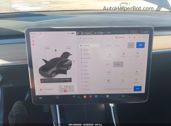 5YJYGDEE9MF066094 2021 TESLA MODEL Y Gray 