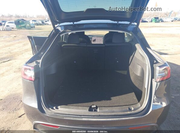 5YJYGDEE9MF066094 2021 TESLA MODEL Y Gray 