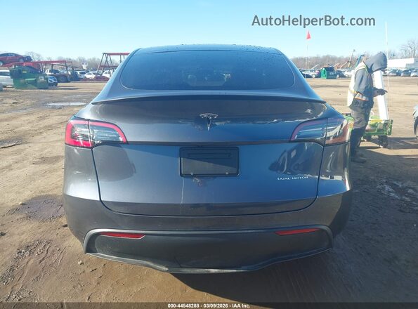 5YJYGDEE9MF066094 2021 TESLA MODEL Y Gray 