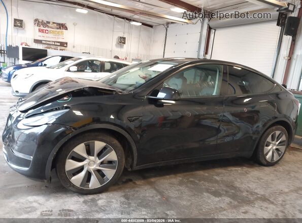 5YJYGDEE9MF078391 2021 TESLA MODEL Y Black სალონის 360-გრადუსიანი ხედი