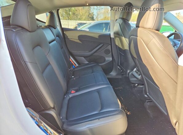 5YJYGDEE9MF109252 2021 TESLA MODEL White უკანა სავარძლების ხედი