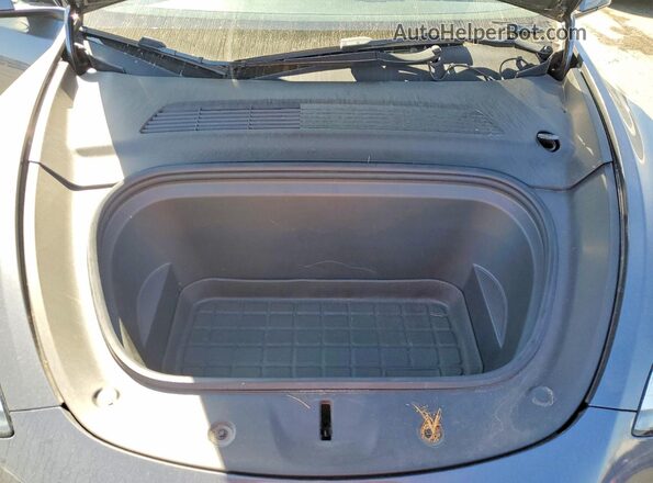 5YJYGDEE9MF119005 2021 TESLA MODEL Gray Vista del compartimento del motor