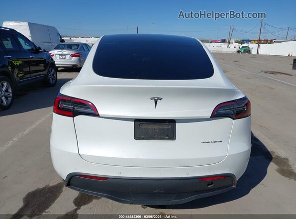 5YJYGDEEXMF240528 2021 TESLA MODEL Y White 