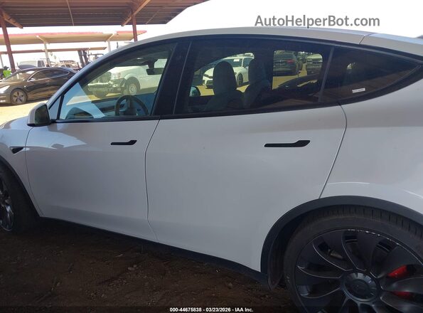 5YJYGDEF1MF209399 2021 TESLA MODEL Y White Вид задньої частини салону