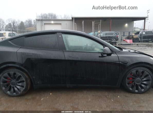 5YJYGDEF4MF076153 2021 TESLA MODEL Y Black 360 interior view