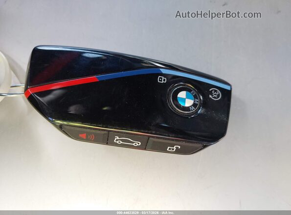 5YM23CS00R9U39990 2024 BMW XM Black Առջևի վահանակի տեսք