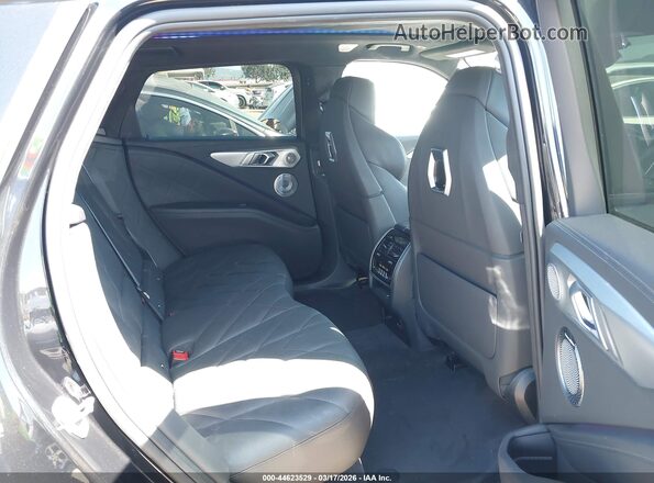 5YM23CS00R9U39990 2024 BMW XM Black VIN կոդի պիտակի տեսք