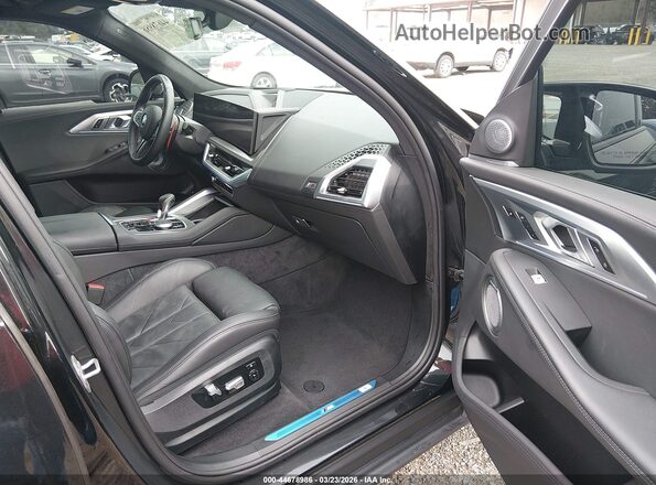 5YM23CS02R9W46364 2024 BMW XM Black წინა სალონის ხედი