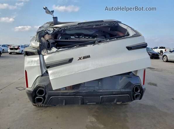 5YM23CS06P9S48023 2023 BMW XM White უკანა ხედი