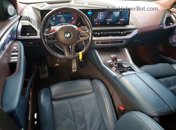 5YM23CS08P9S58553 2023 BMW XM Green Вид панелі приладів
