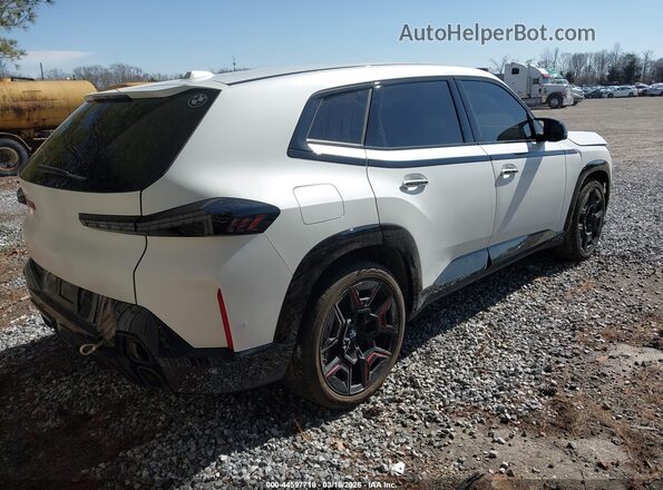 5YM33CS09R9U43864 2024 BMW XM White Задня права чверть