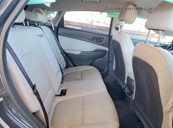 KM8K62AB0PU032075 2023 HYUNDAI KONA Gray Widok wnętrza z tyłu
