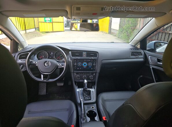 3VWG17AU3JM279221 2018 VOLKSWAGEN GOLF Белый 