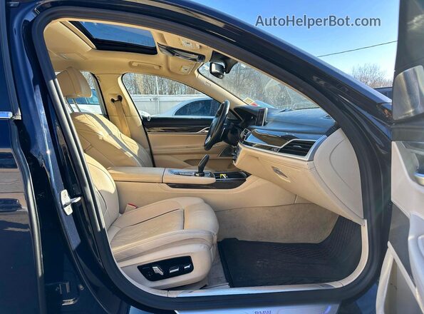 WBA7U2C03LGJ59131 2020 BMW 7 SERIES Blue Vista de los asientos traseros