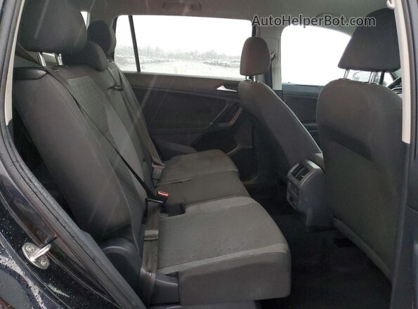 3VV1B7AX2LM076647 2020 VOLKSWAGEN TIGUAN Black 