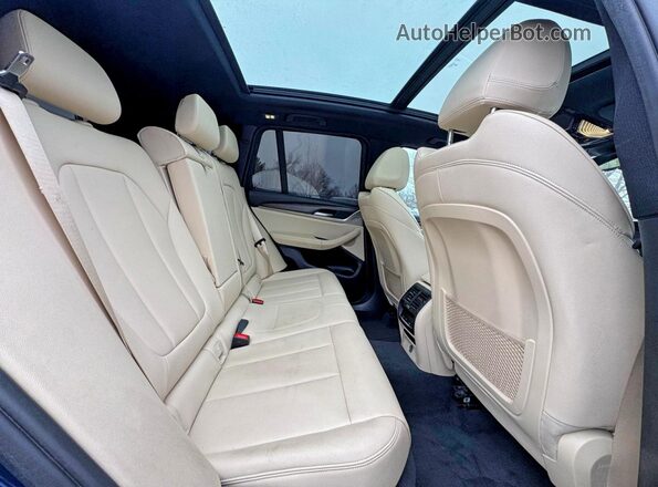 5UXTR7C5XKLF30580 2019 BMW X3 Blue 