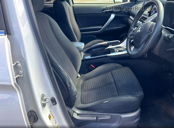JA4AS3AA9JZ039927 2018 MITSUBISHI ECLIPSE White 