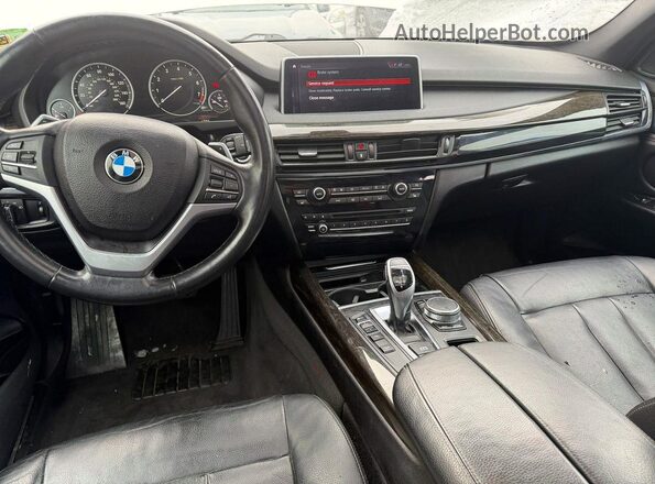 5UXKR0C52J0Y02782 2018 BMW X5 White 