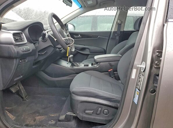 5XYPGDA51KG521656 2019 KIA SORENTO Silver 