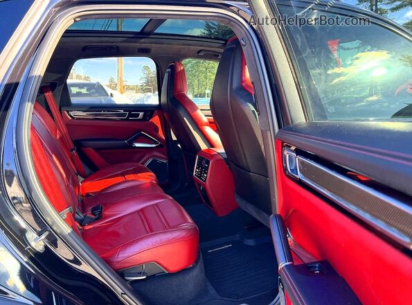 WP1AF2AY5KDA80246 2019 PORSCHE CAYENNE Black Vista interior delantera
