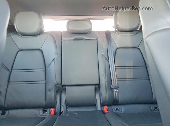 WP1BE2AY8NDA51058 2022 PORSCHE CAYENNE Silver უკანა სალონის ხედი