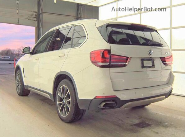 5UXKR0C52J0Y02782 2018 BMW X5 White 