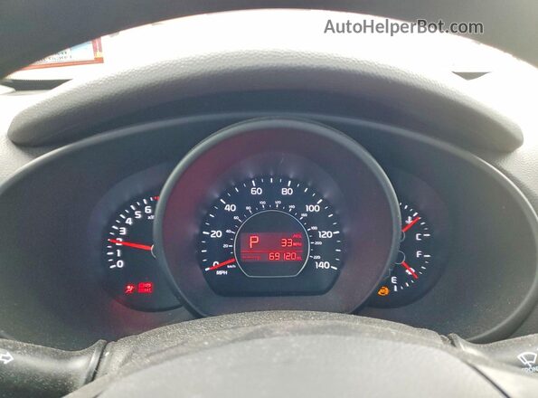 KNDJN2A26J7903358 2018 KIA SOUL Green 