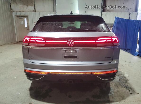 1V2HC2CA7TC206346 2026 VOLKSWAGEN ATLAS Silver წინა სალონის ხედი