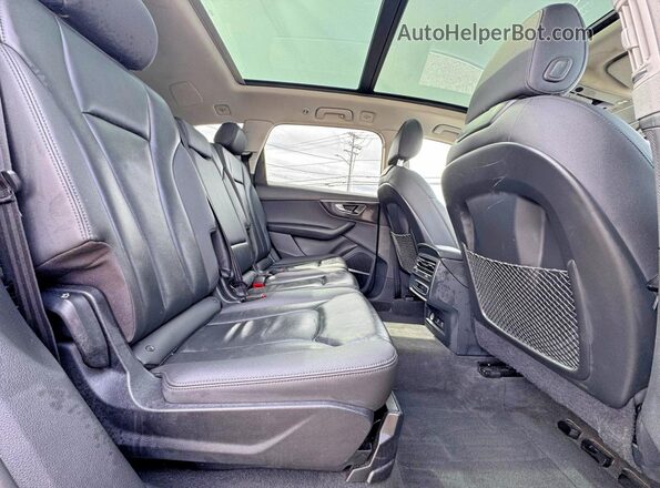 WA1LXAF76MD012374 2021 AUDI Q7 Black 